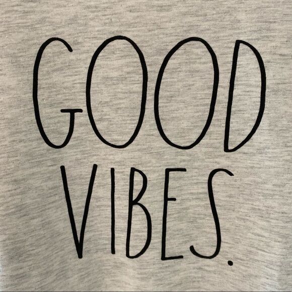 Rae Dunn Good Vibes Short Sleeve Shirt with Scrunchie Size Large NWT Gift - Picture 5 of 8